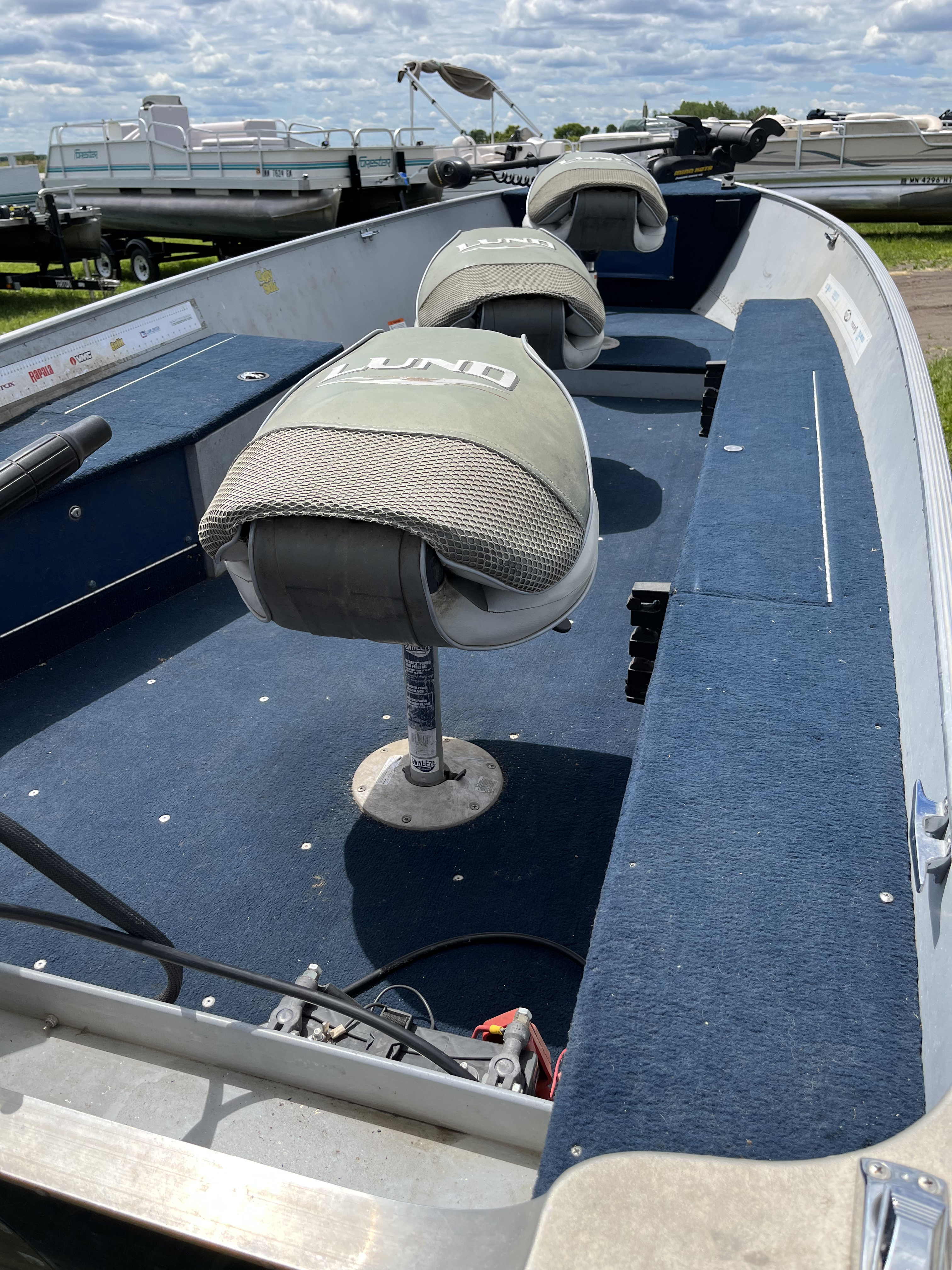2003 Lund Rebel 16' Fishing Boat - $4,900