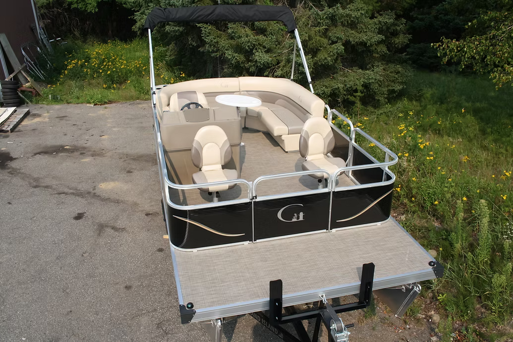 18′ Party Fish