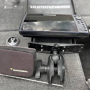 2010 Recon Fiberglass fishing boat with 2020 Evinrude 90HP