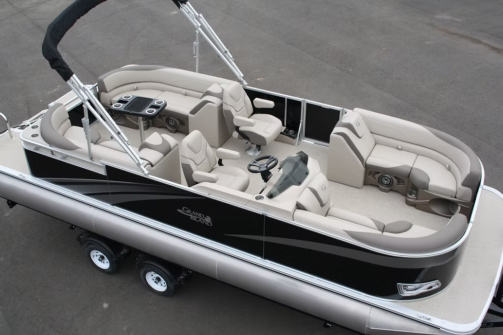 2026 21 TMLTZ Quad Lounge