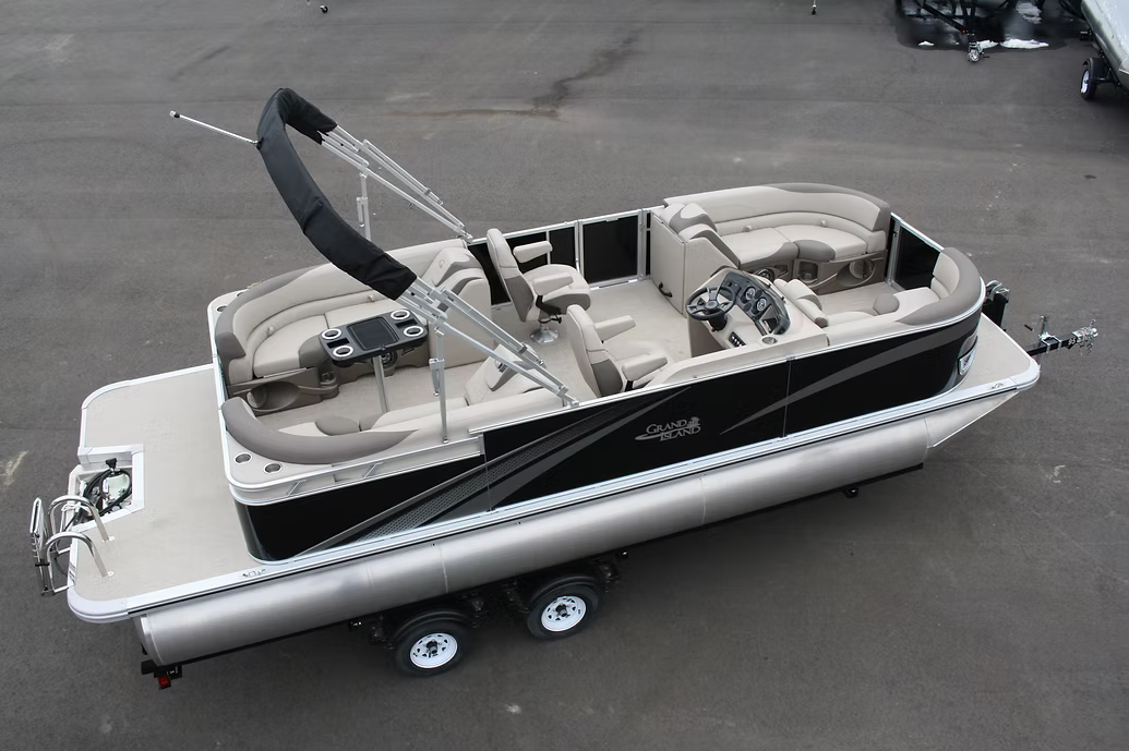 2026 21 TMLTZ Quad Lounge