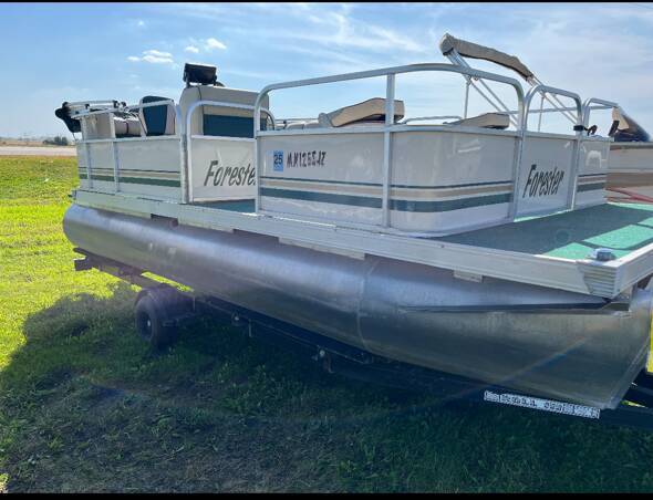 Forester Pontoon