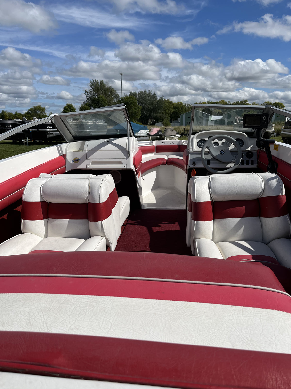 1992 Larson All American 170 Runabout Boat – 3.0L Inboard/Outboard & Roller Trailer – $2,500