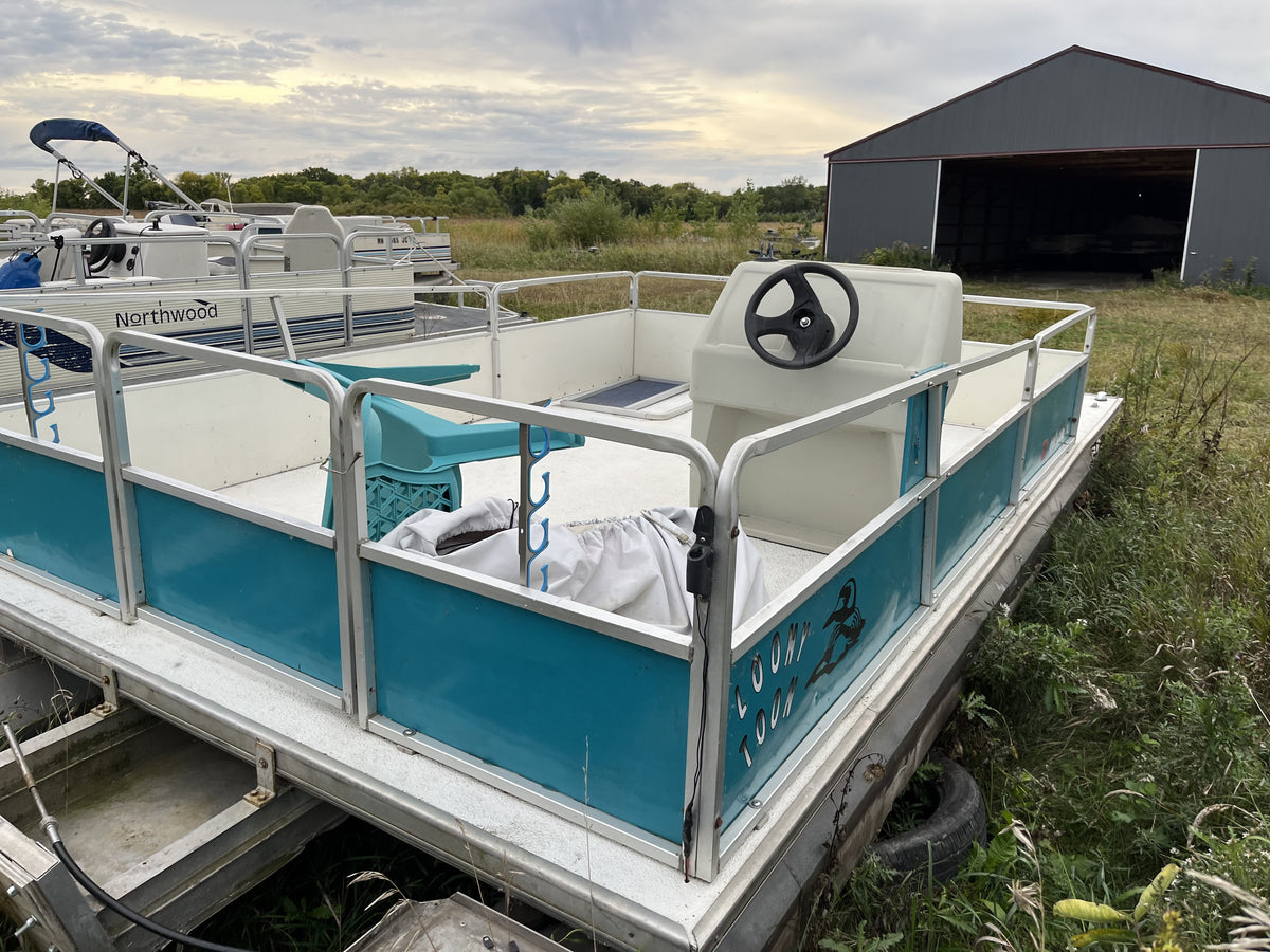1987 19' Pontoon Boat (Boat Only) – $500