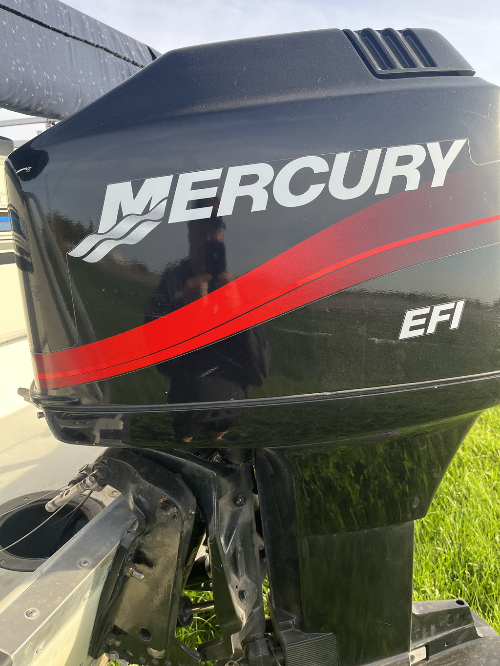 2005 Mercury 150 HP V6 EFI 2-Stroke Outboard Motor (Low Hours), $4,900