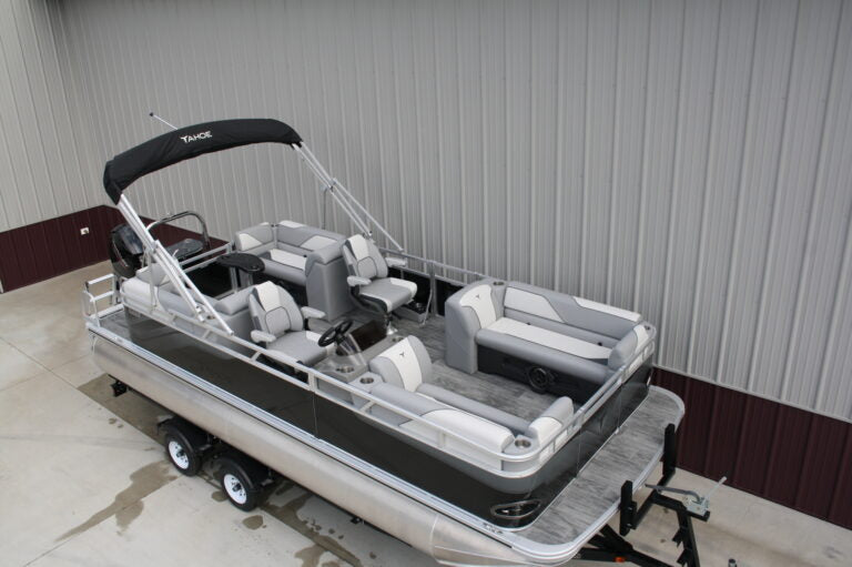 2026 Tahoe / Avalon Sport Quad Lounger 2180 Tritoon, Mercury 150 HP 4-Stroke, Dual-Axle Trailer