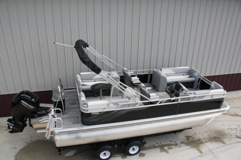 2026 Tahoe / Avalon Sport Quad Lounger 2180 Tritoon, Mercury 150 HP 4-Stroke, Dual-Axle Trailer