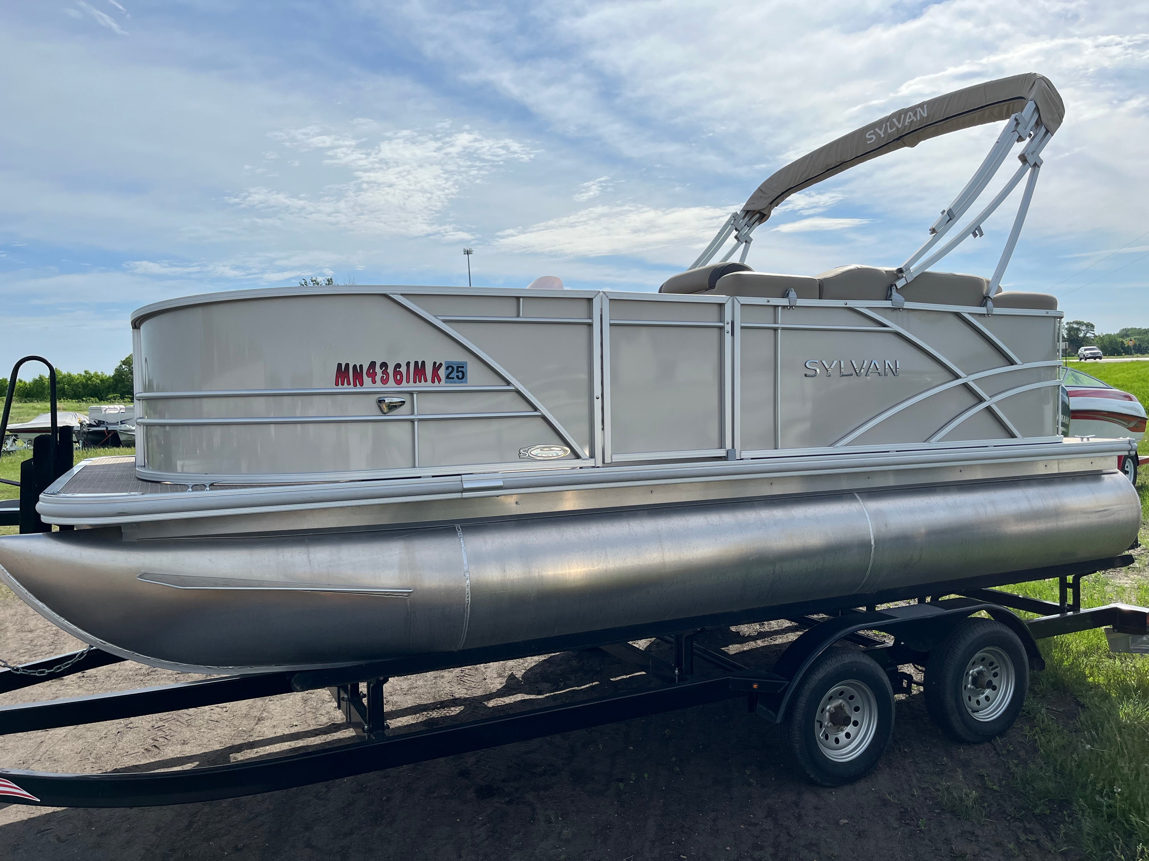 2025 Sylvan 19' Front Fish Pontoon with Yamaha 50HP – Dual Axle Bunk Trailer