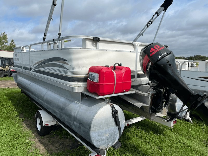 1996 Sylvan Elite 20' Pontoon Boat – 2000 Mercury 40 HP FourStroke Bigfoot & Single Axle Bunk Trailer – $7,900