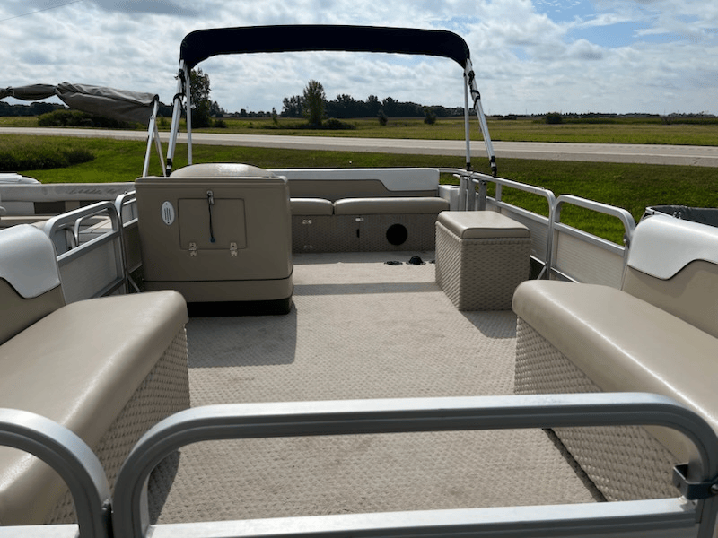 1996 Sylvan Elite 20' Pontoon Boat – 2000 Mercury 40 HP FourStroke Bigfoot & Single Axle Bunk Trailer – $7,900