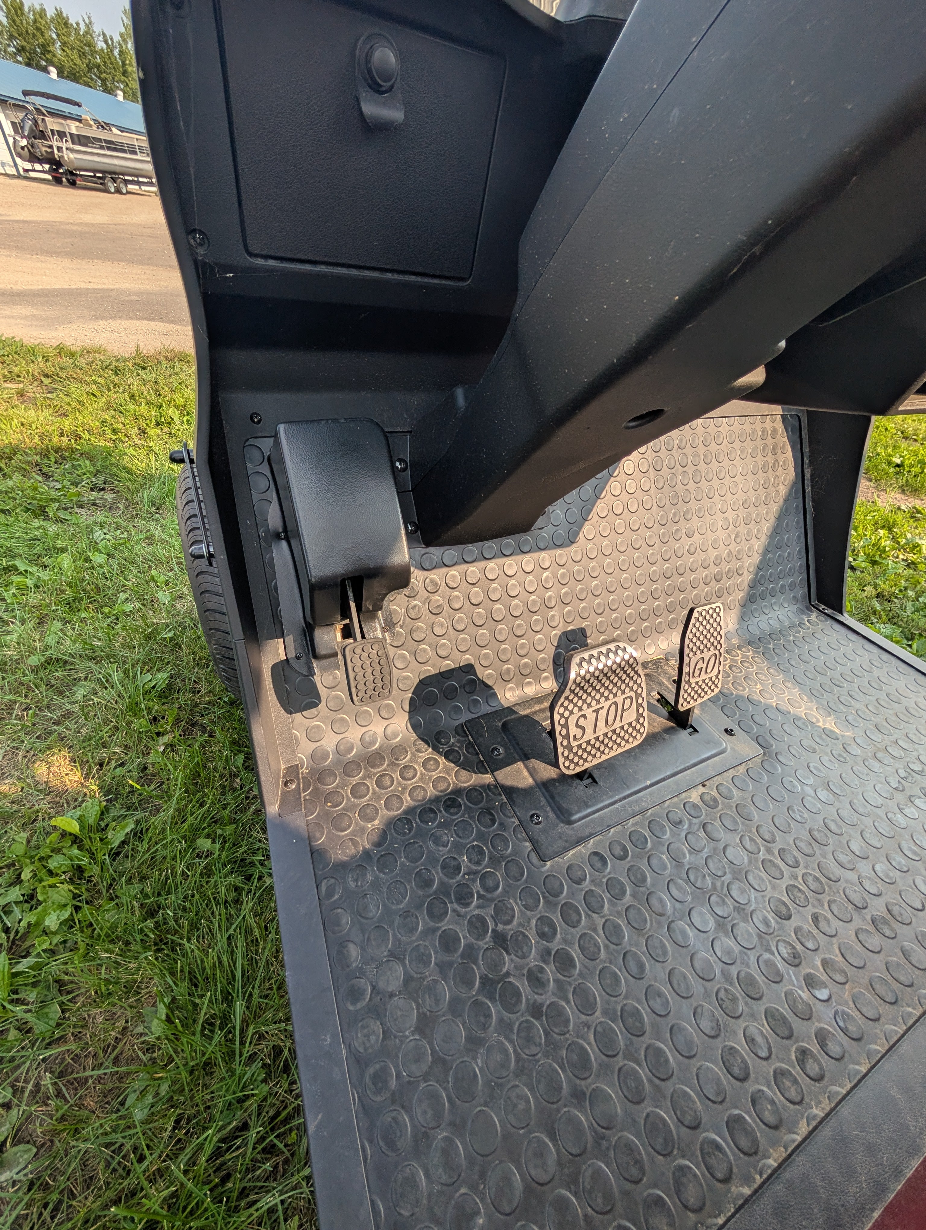 2026 Kandi Goat 2P Electric Golf Cart – Tournament Featured Special ($500 OFF)
