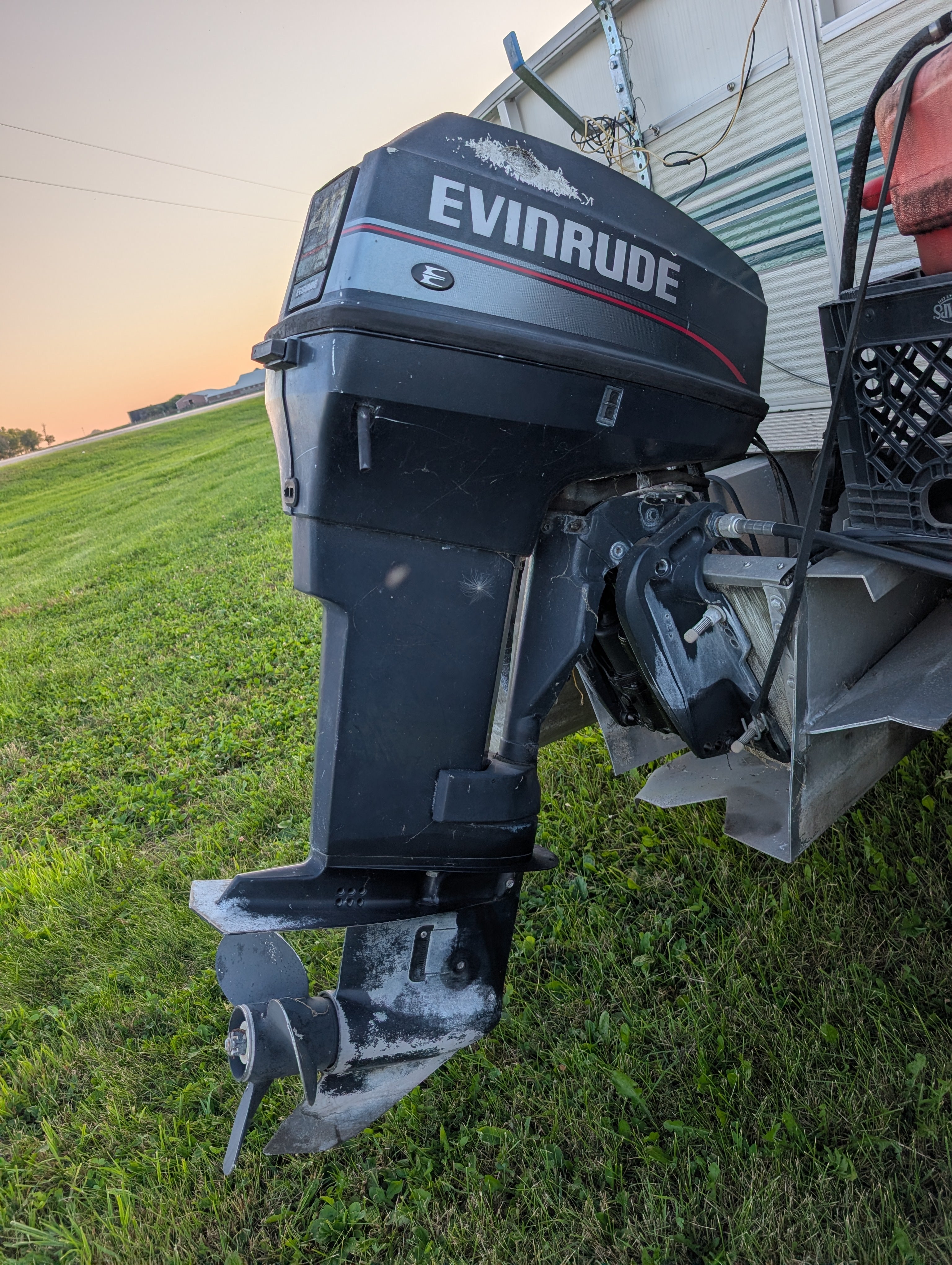 1996 Northwood 19' Pontoon Boat – 40 HP Evinrude Outboard & Trailer Included
