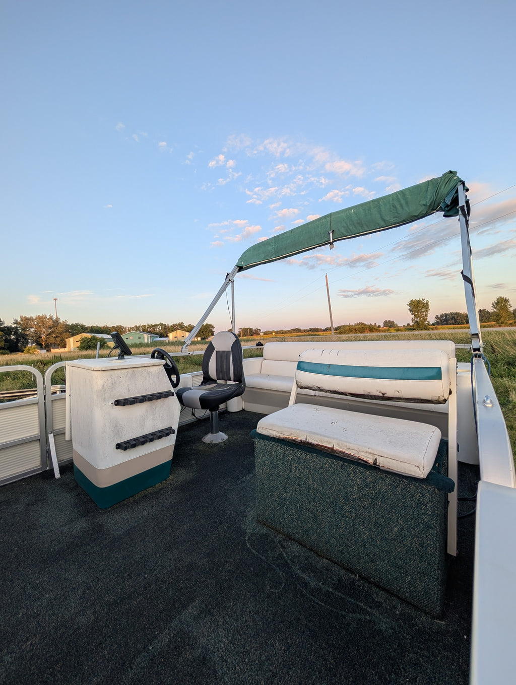 1996 Northwood 19' Pontoon Boat – 40 HP Evinrude Outboard & Trailer Included