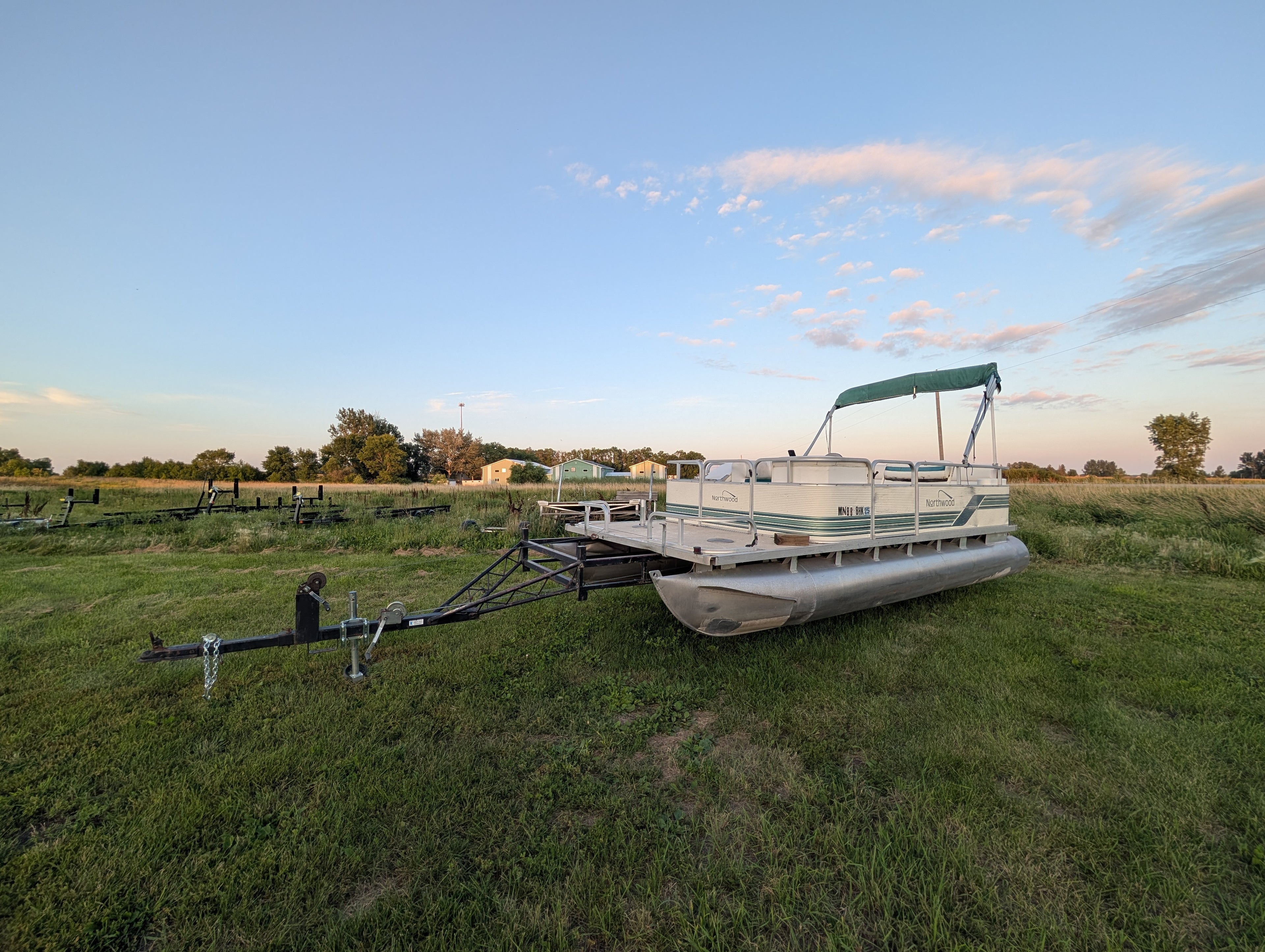 1996 Northwood 19' Pontoon Boat – 40 HP Evinrude Outboard & Trailer Included