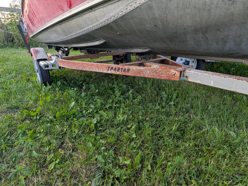 1974 Lund 14' Aluminum Fishing Boat – 25 HP Mercury Tiller & Spartan Roller Trailer