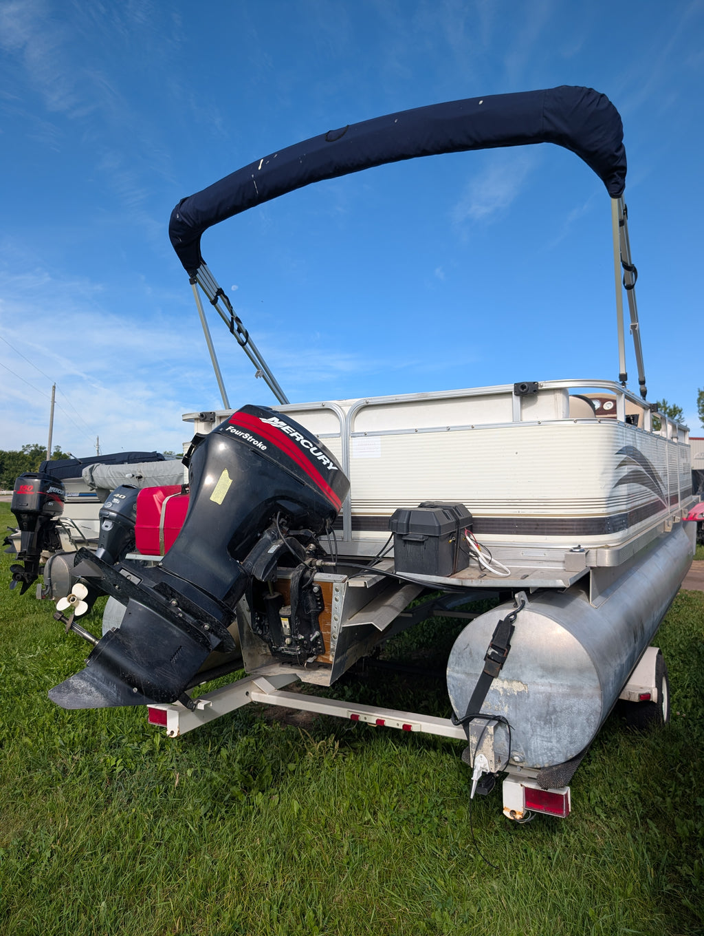 1996 Sylvan Elite 20' Pontoon Boat – 2000 Mercury 40 HP FourStroke Bigfoot & Single Axle Bunk Trailer – $7,900