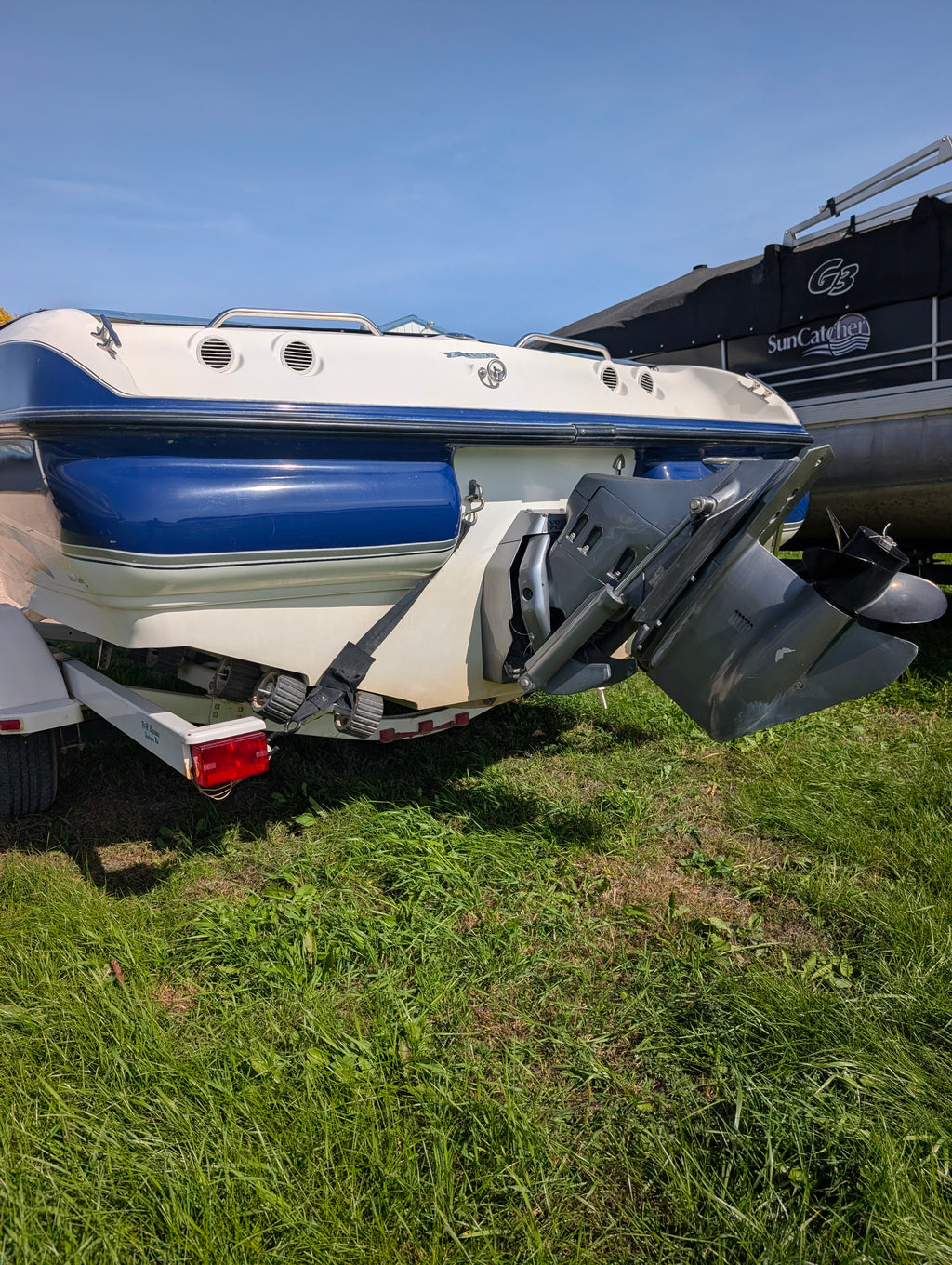 1999 Larson 206 SEi Runabout, 5.0L Volvo Penta I/O, ShoreLand'r Roller Trailer, $4,900