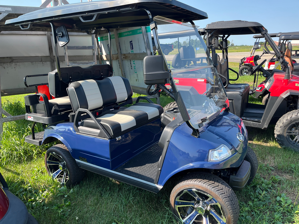 2022 Evolution Classic 4 Plus Lithium Golf Cart