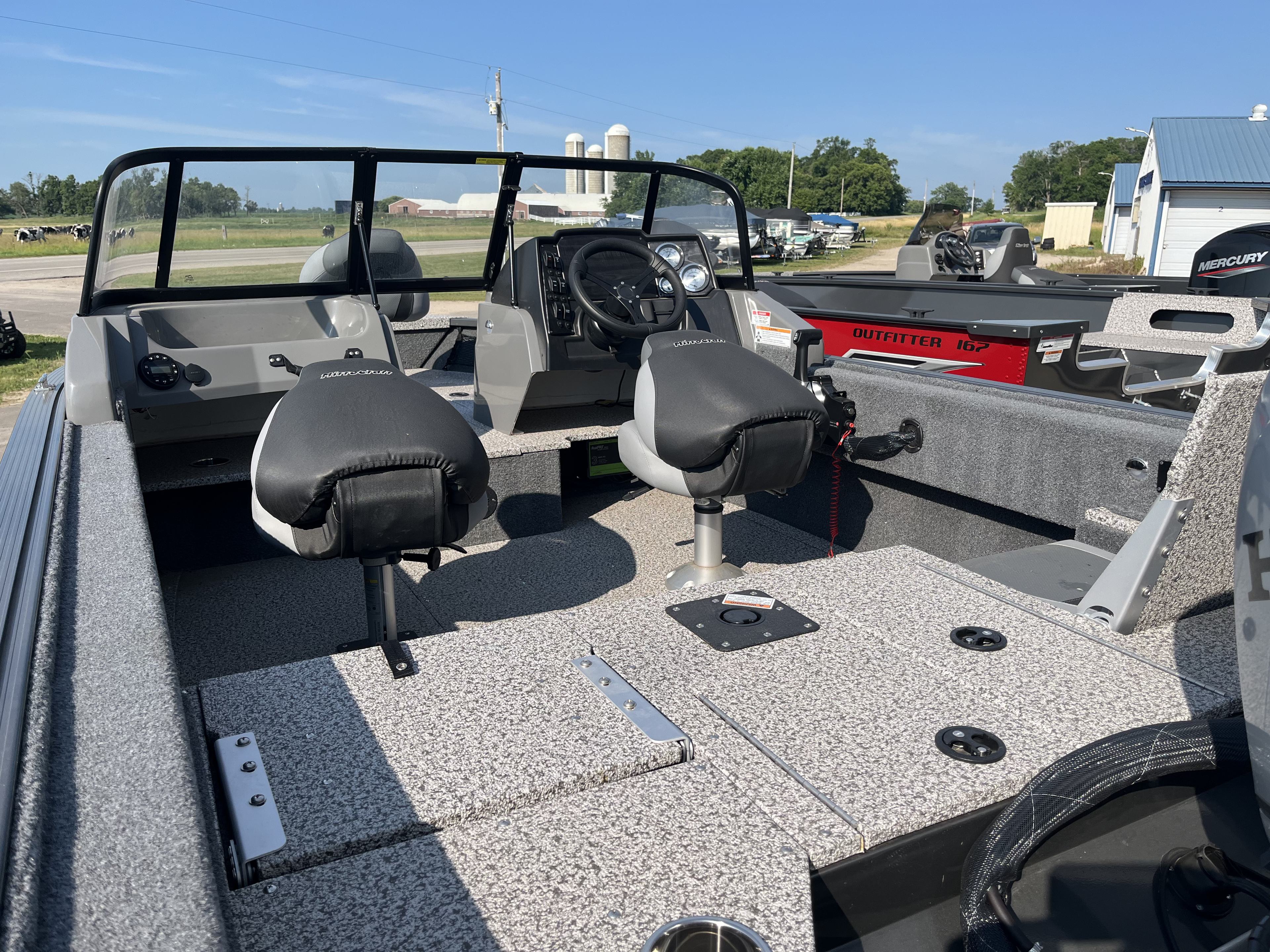 2026 MirroCraft 1663 Aggressor 16' Fishing Boat w/ 90HP Honda 4-Stroke & Trailer