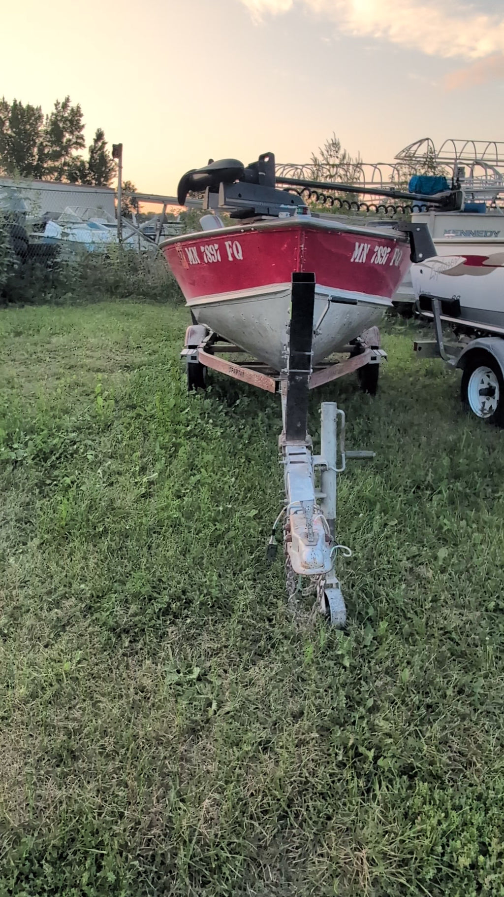 1974 Lund 14' Aluminum Fishing Boat – 25 HP Mercury Tiller & Spartan Roller Trailer